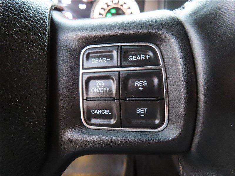 2015 RAM 1500 SPORT 4X4 photo 25 of 67