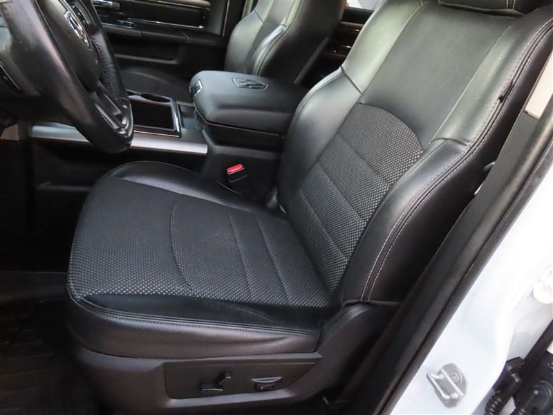 2015 RAM 1500 SPORT 4X4 photo 27 of 67