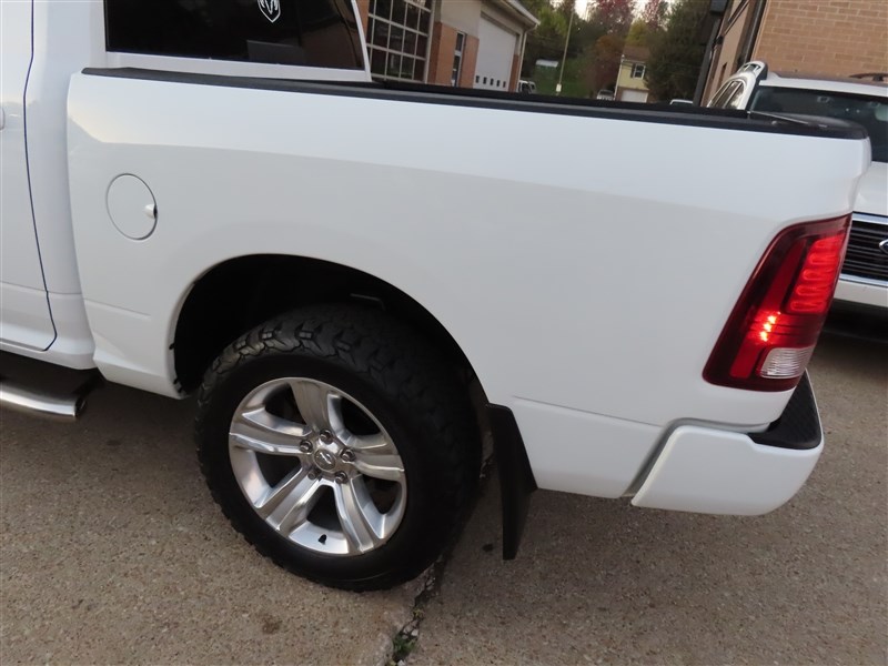 2015 RAM 1500 SPORT 4X4 photo 38 of 67