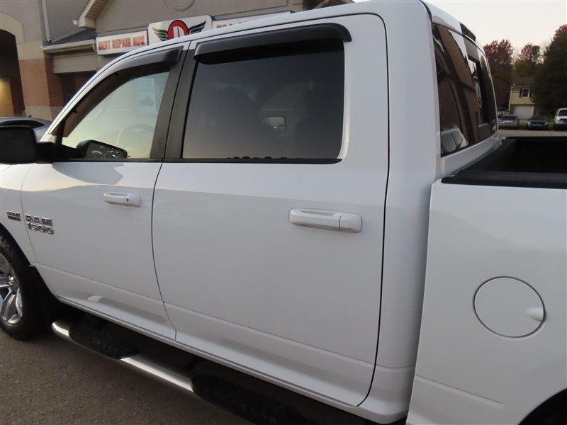 2015 RAM 1500 SPORT 4X4 photo 40 of 67