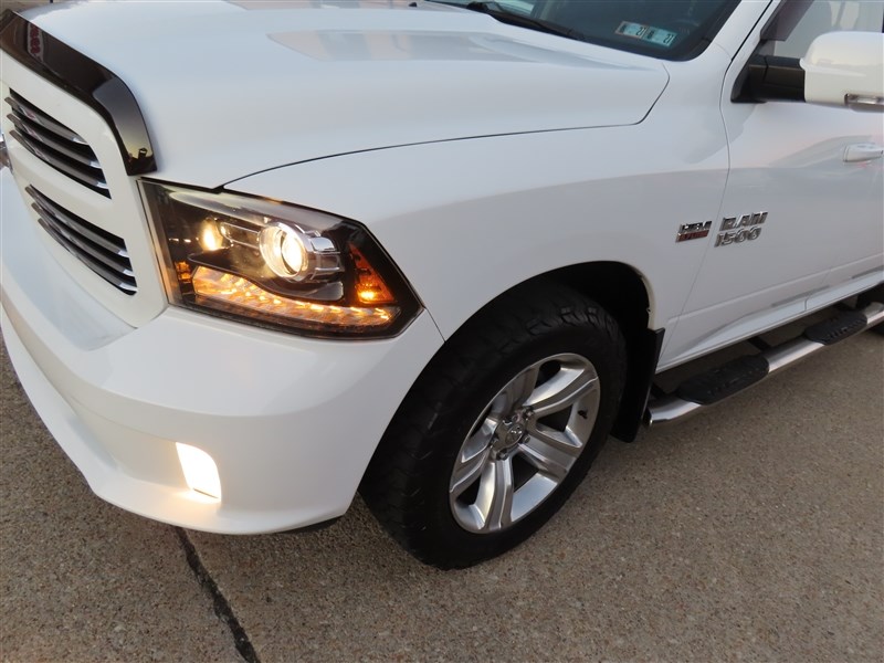 2015 RAM 1500 SPORT 4X4 photo 46 of 67