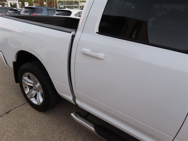 2015 RAM 1500 SPORT 4X4 photo 56 of 67