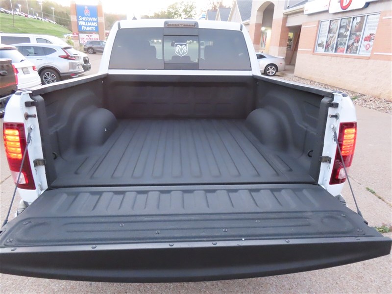2015 RAM 1500 SPORT 4X4 photo 62 of 67