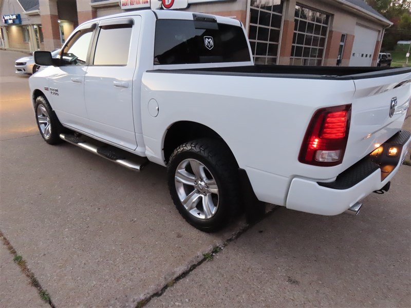 2015 RAM 1500 SPORT 4X4 photo 66 of 67