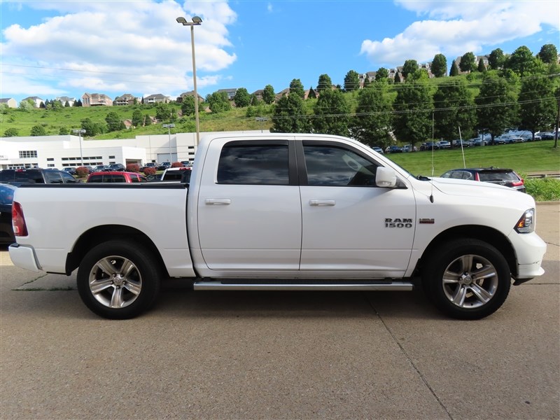 2018 RAM 1500 SPORT - 3