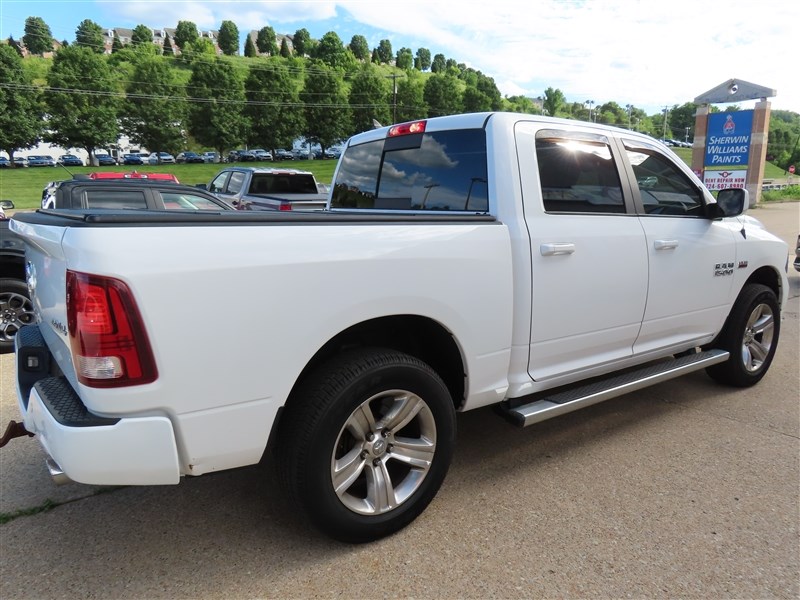 2018 RAM 1500 SPORT - 4