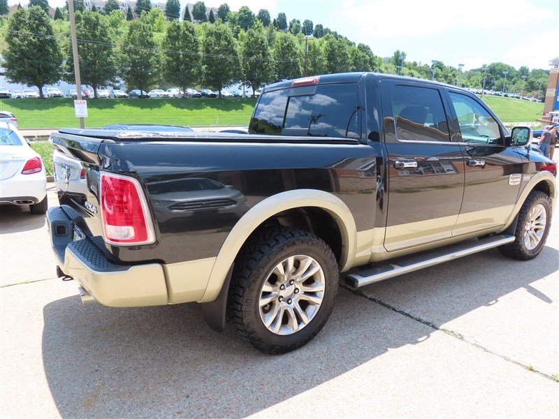2017 RAM 1500 CREW CAB 4X4 LARAMIE LONGHORN HEMI V8 - 4