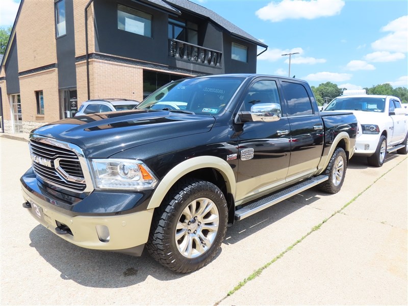 2017 RAM 1500 CREW CAB 4X4 LARAMIE LONGHORN HEMI V8 - 0