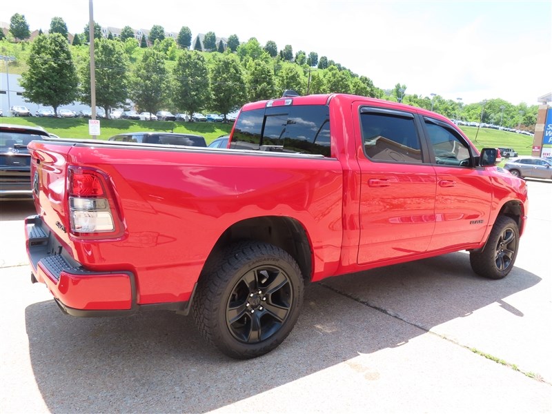 2020 RAM 1500 CREW CAB HEMI 4 SPORT 4X4 V8 HEMI - 4