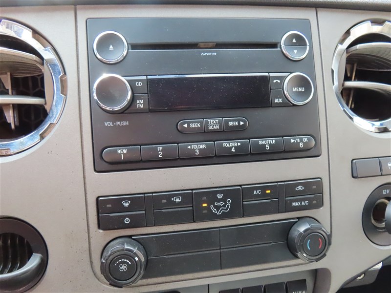 2015 FORD F250 CREW CAB 4X4 SUPER DUTY LONG BED GAS V8 - 11