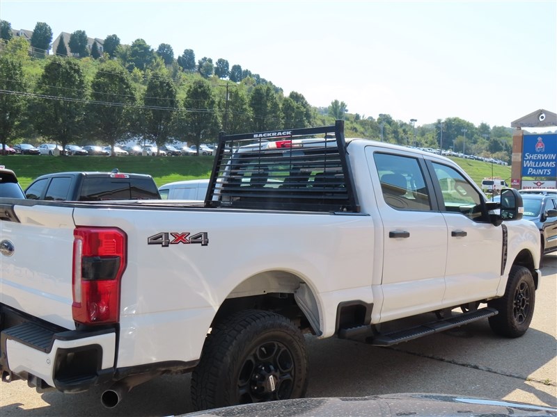 2023 FORD F250 CREW CAB 4X4 SUPER DUTY 7.3 LITER V8 - 4
