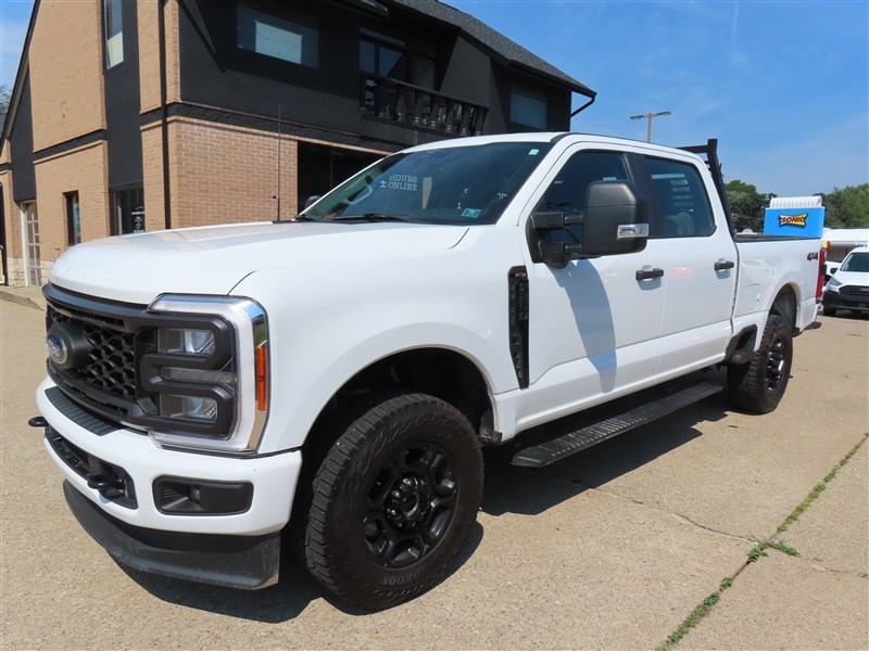 2023 FORD F250 CREW CAB 4X4 SUPER DUTY 7.3 LITER V8 - 0