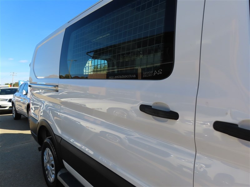 2021 FORD TRANSIT CARGO 2500 photo 35 of 44