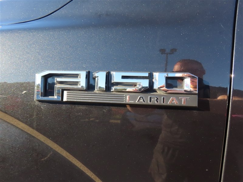 2015 FORD F150 4X4 CREW CAB photo 26 of 40