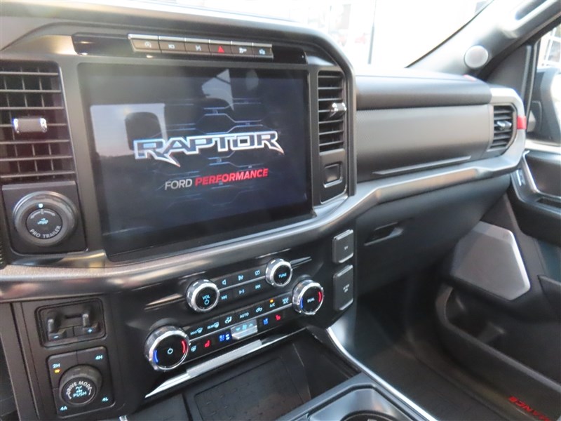 2024 FORD F150 RAPTOR photo 13 of 62