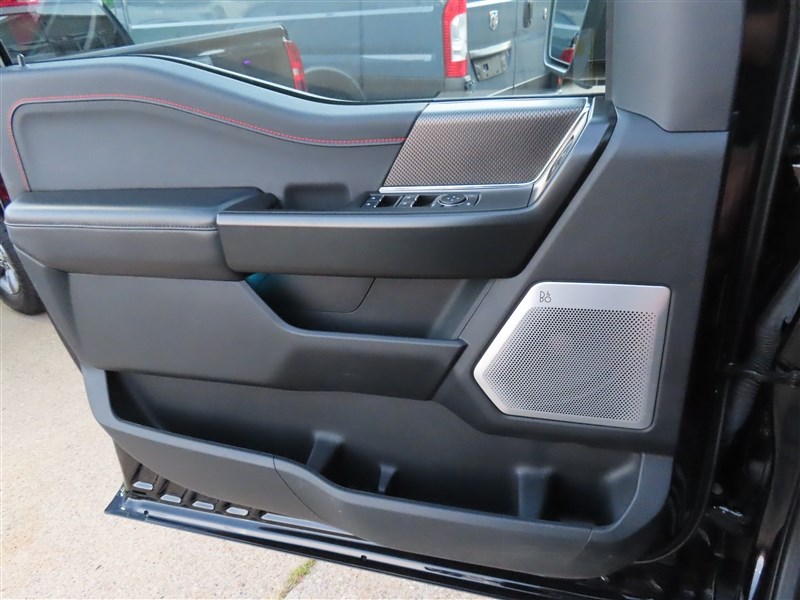 2024 FORD F150 RAPTOR photo 29 of 62