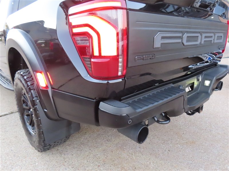 2024 FORD F150 RAPTOR photo 33 of 62