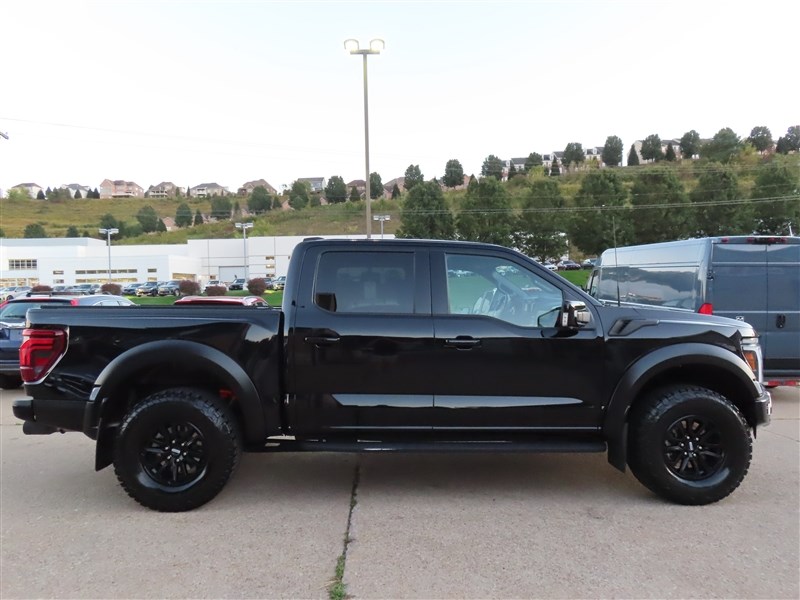 2024 FORD F150 RAPTOR photo 4 of 62