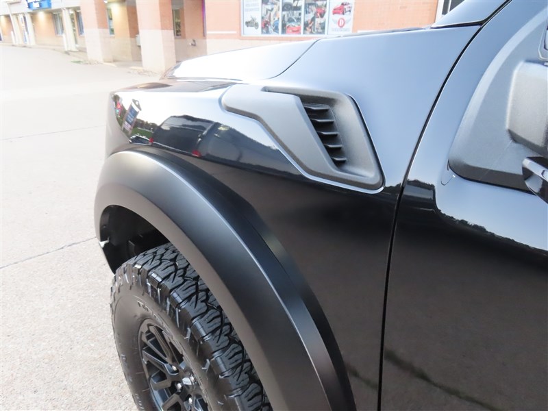 2024 FORD F150 RAPTOR photo 41 of 62