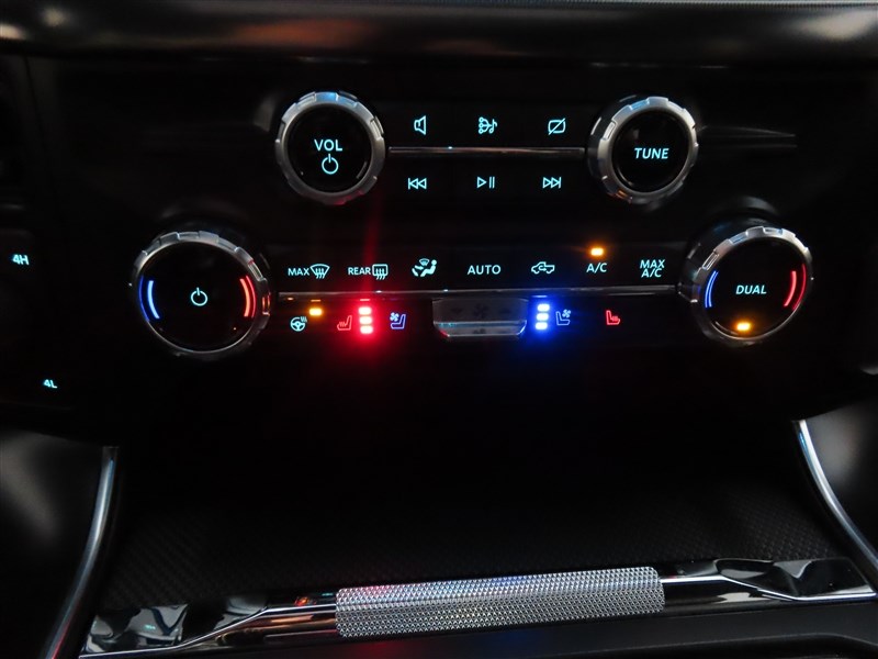 2024 FORD F150 4X4 photo 12 of 44