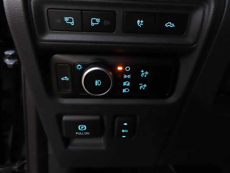 2024 FORD F150 4X4 photo 21 of 44