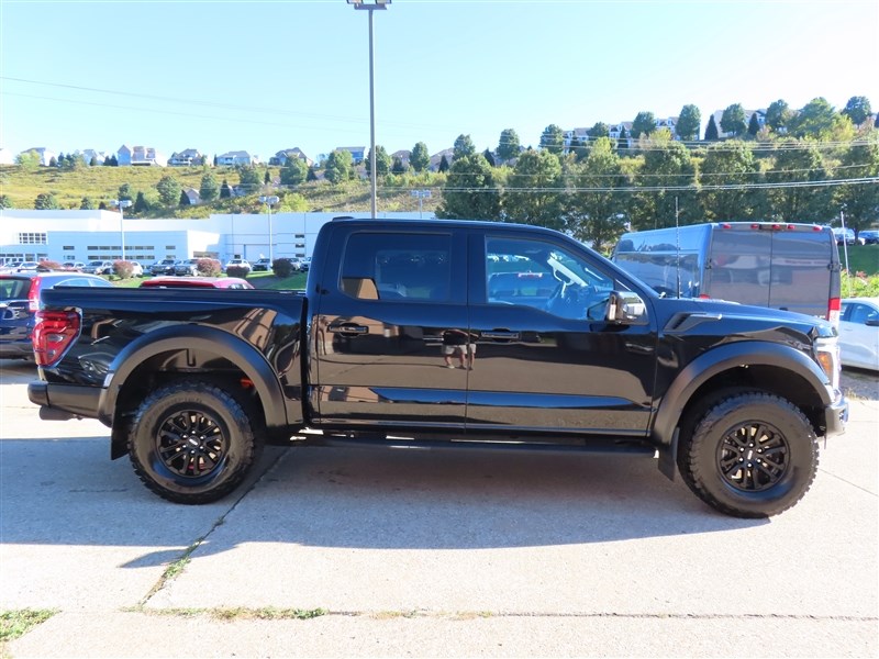2024 FORD F150 4X4 photo 39 of 44