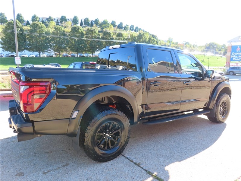 2024 FORD F150 4X4 photo 40 of 44