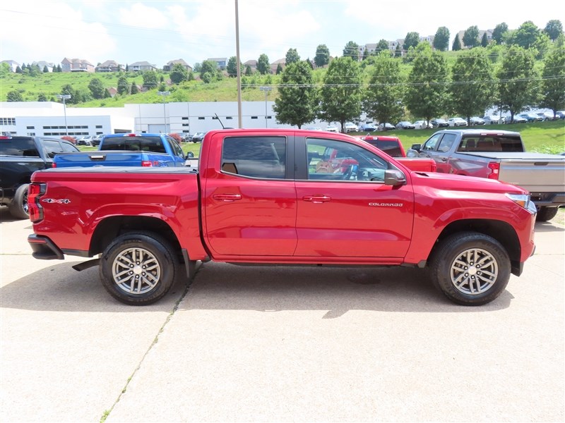 2023 CHEVROLET COLORADO LT - 3