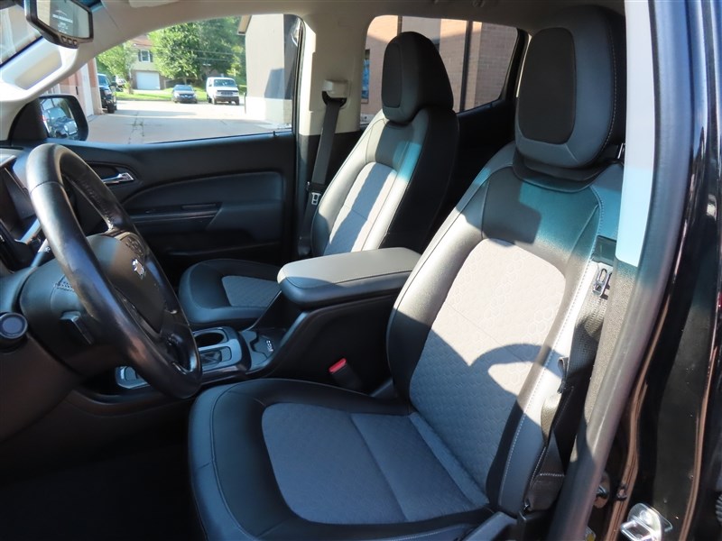 2019 CHEVROLET COLORADO CREW CAB Z71 4X4 V6 - 8