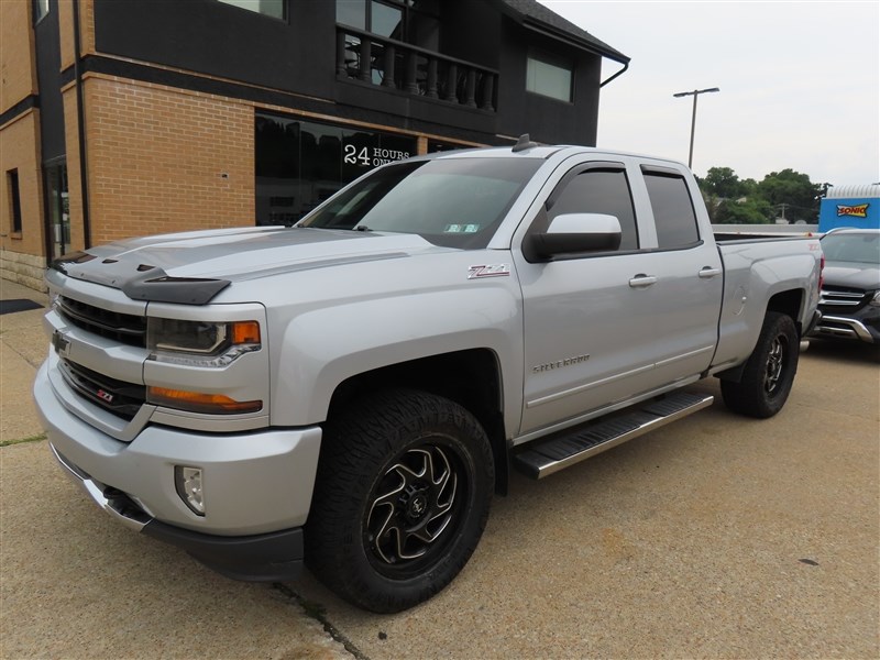 2018 CHEVROLET SILVERADO 1500 4X4 Z71  4 DOOR LT TRIM - 0