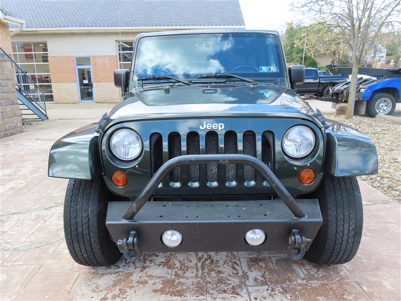 2011 JEEP WRANGLER UNLIMITED SAHARA 4X4 V6 HARDTOP - 1