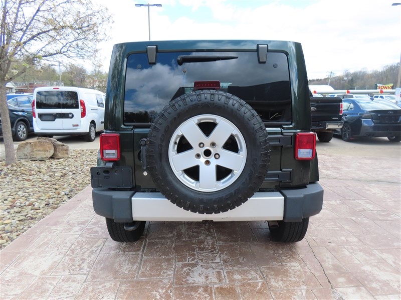 2011 JEEP WRANGLER UNLIMITED SAHARA 4X4 V6 HARDTOP - 5