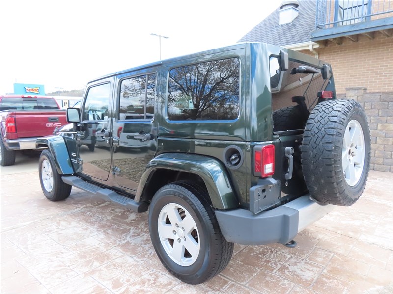 2011 JEEP WRANGLER UNLIMITED SAHARA 4X4 V6 HARDTOP - 6