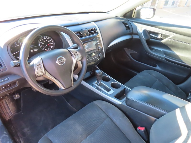 2015 NISSAN ALTIMA photo 10 of 36