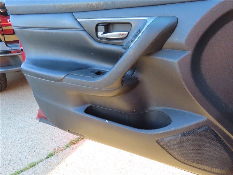 2015 NISSAN ALTIMA photo 18 of 36