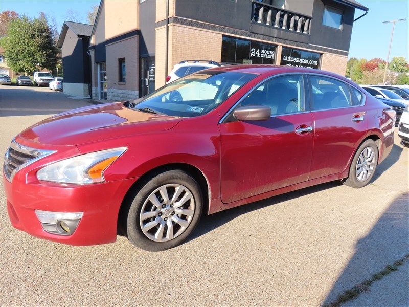 2015 NISSAN ALTIMA photo 2 of 36