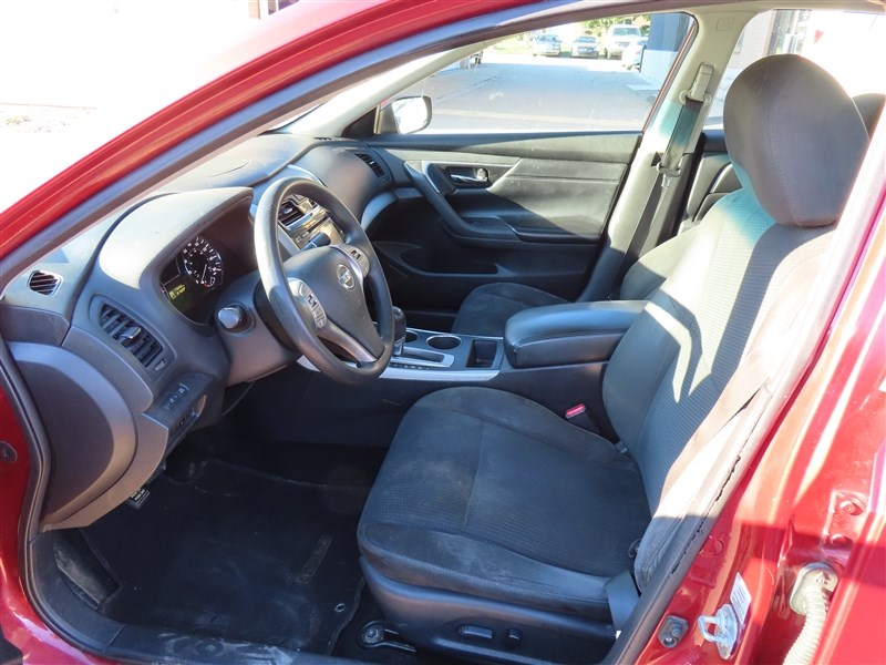 2015 NISSAN ALTIMA photo 9 of 36
