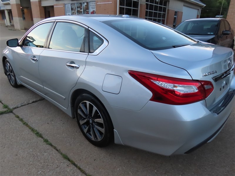 2017 NISSAN ALTIMA SV SEDAN 2.5 - 6