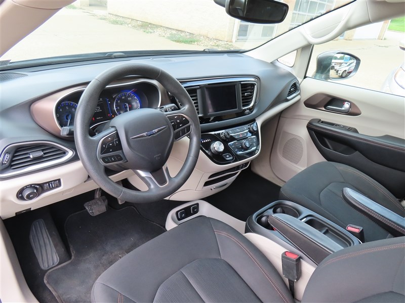 2018 CHRYSLER PACIFICA TOURING PLUS - 9