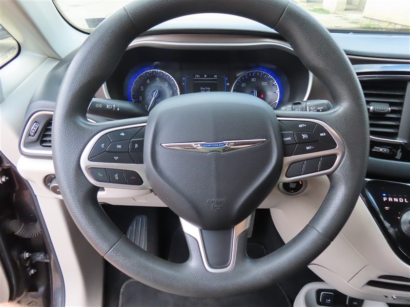 2018 CHRYSLER PACIFICA TOURING PLUS - 10