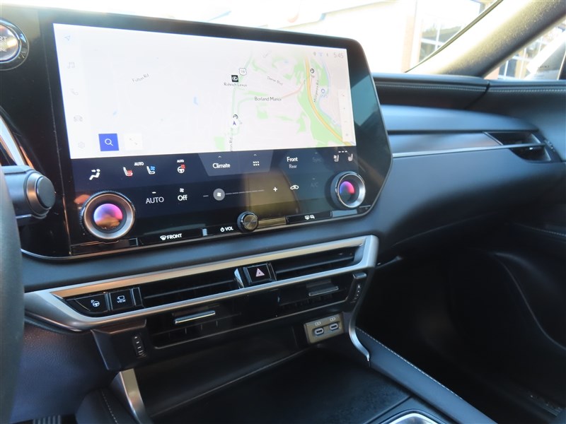 2024 LEXUS RX 350 AWD photo 12 of 47