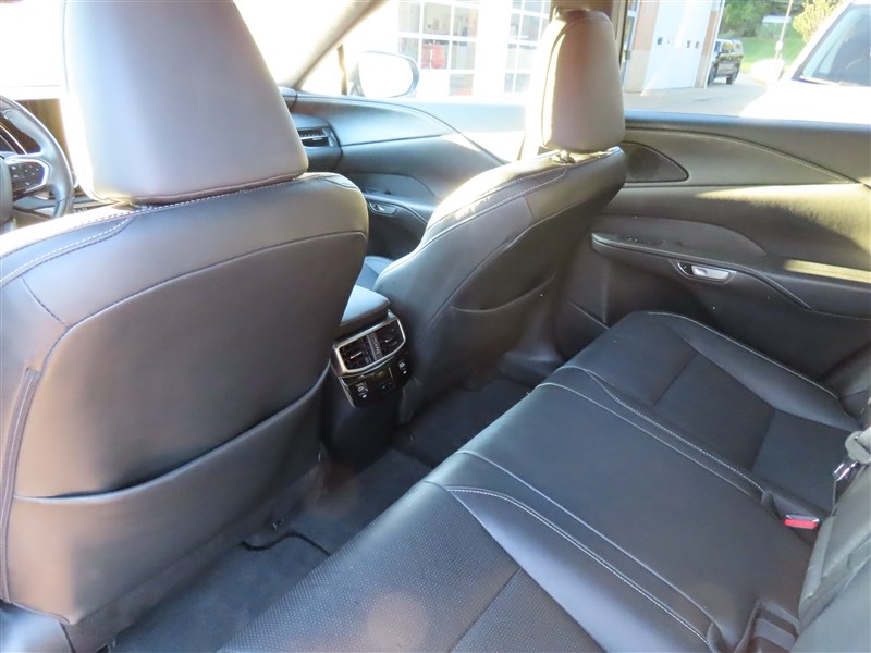 2024 LEXUS RX 350 AWD photo 27 of 47