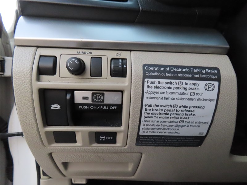 2012 SUBARU OUTBACK photo 20 of 44