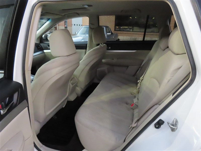 2012 SUBARU OUTBACK photo 22 of 44