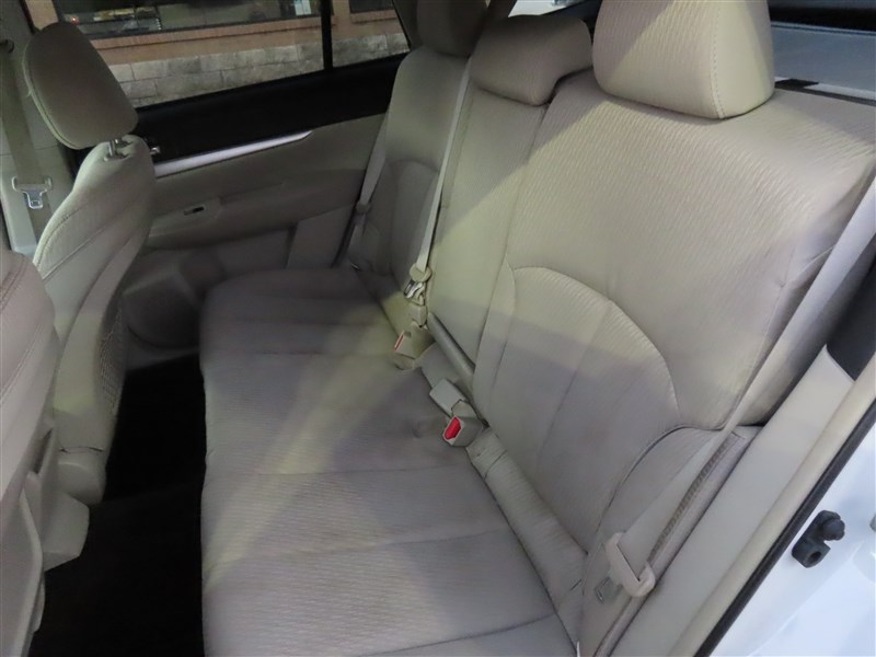 2012 SUBARU OUTBACK photo 23 of 44