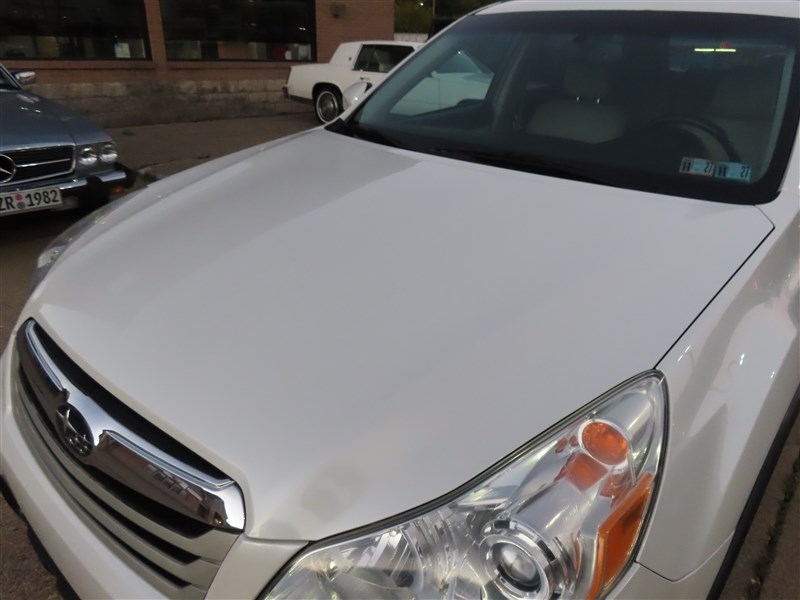 2012 SUBARU OUTBACK photo 33 of 44