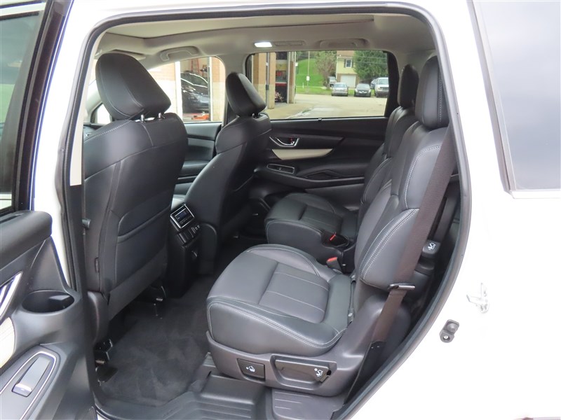 2022 SUBARU ASCENT photo 28 of 51