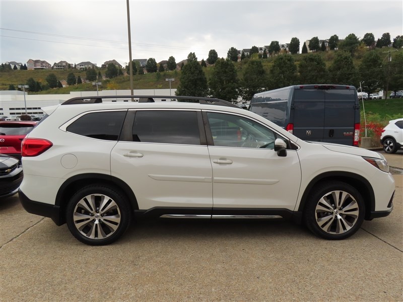 2022 SUBARU ASCENT photo 4 of 51