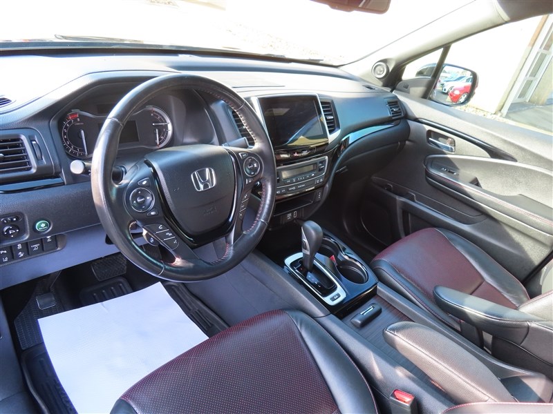2019 HONDA RIDGELINE AWD BLACK EDITION - 9