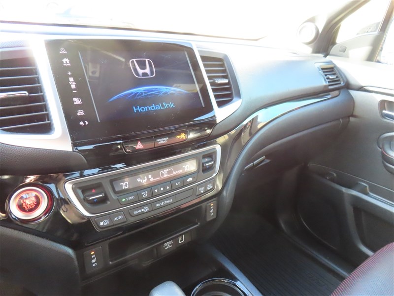 2019 HONDA RIDGELINE AWD BLACK EDITION - 11